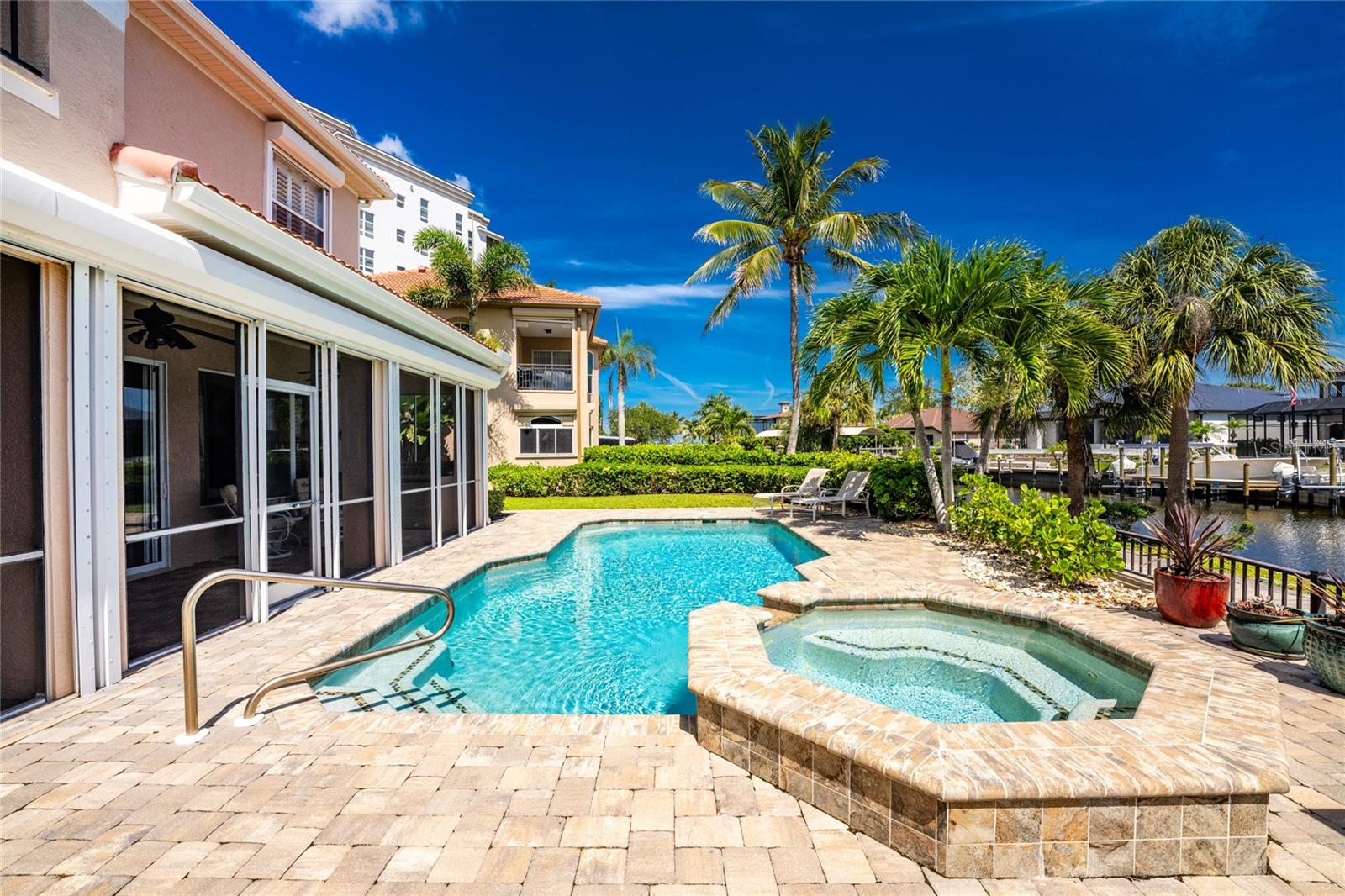 3341 SUNSET KEY CIR, PUNTA GORDA, FL — photo 33