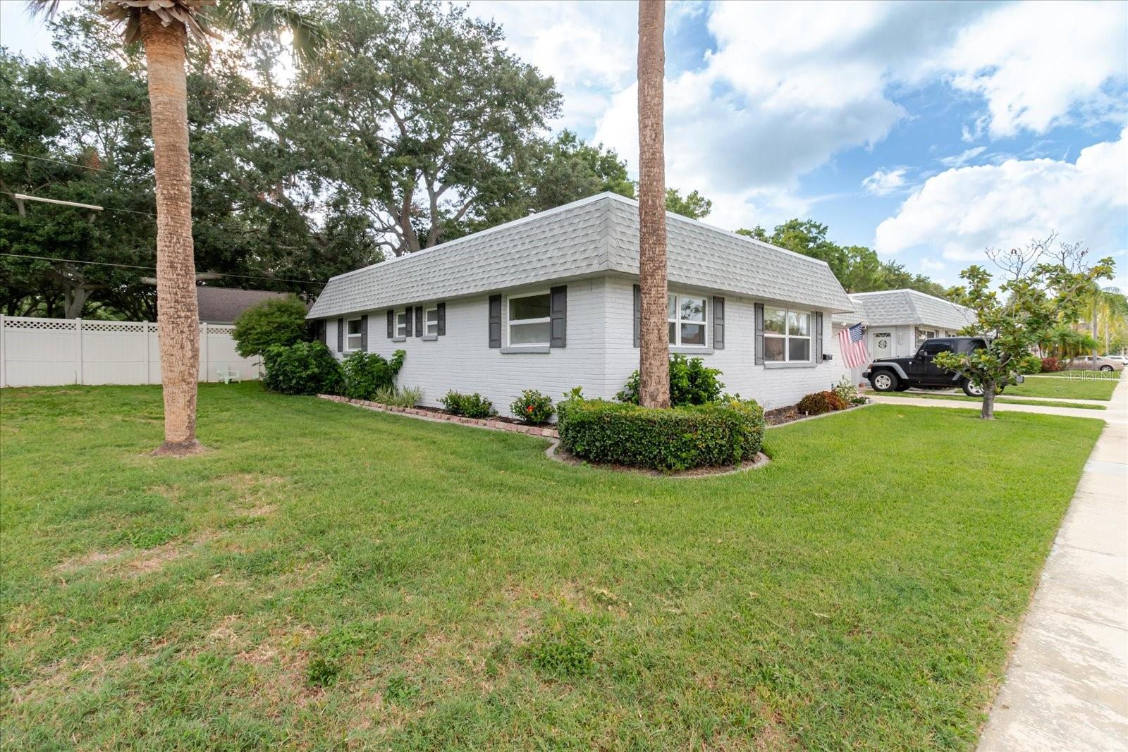1201 CARA DR, LARGO, FL — photo 17