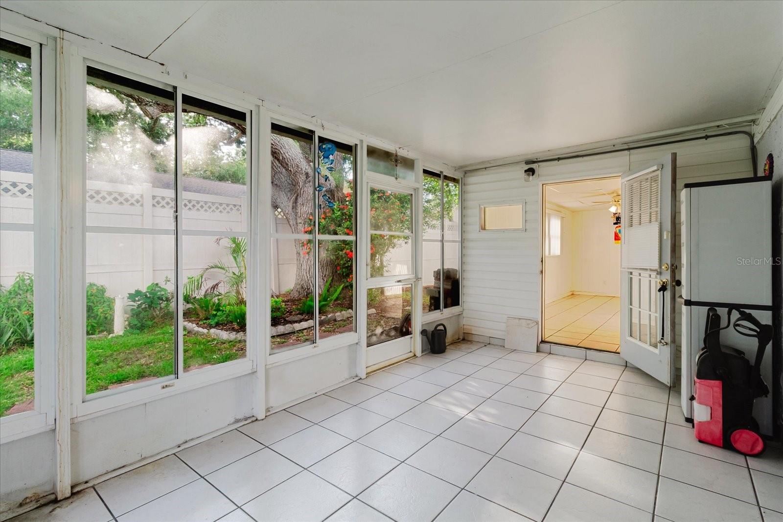 1201 CARA DR, LARGO, FL — photo 61