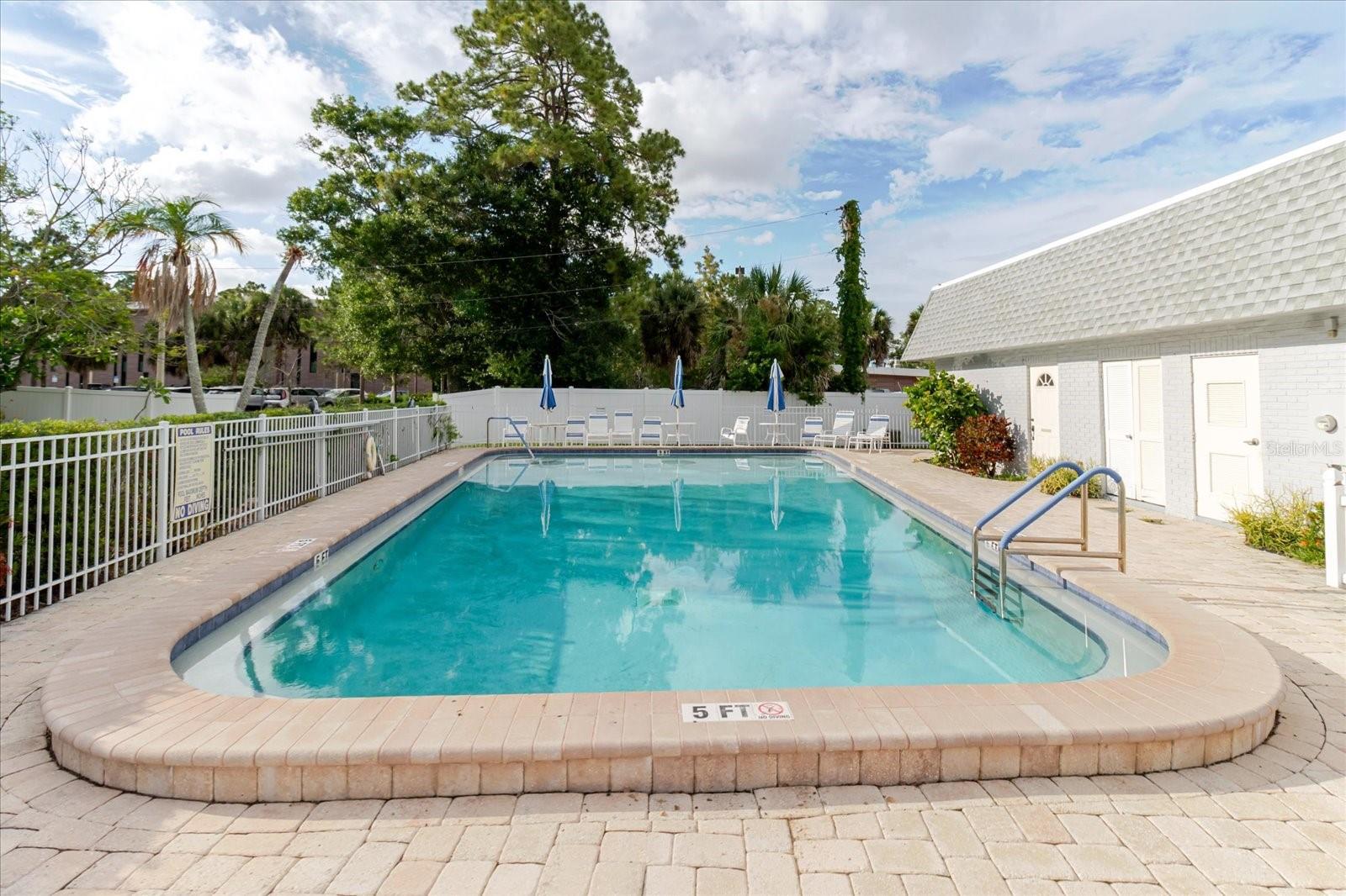 1201 CARA DR, LARGO, FL — photo 71