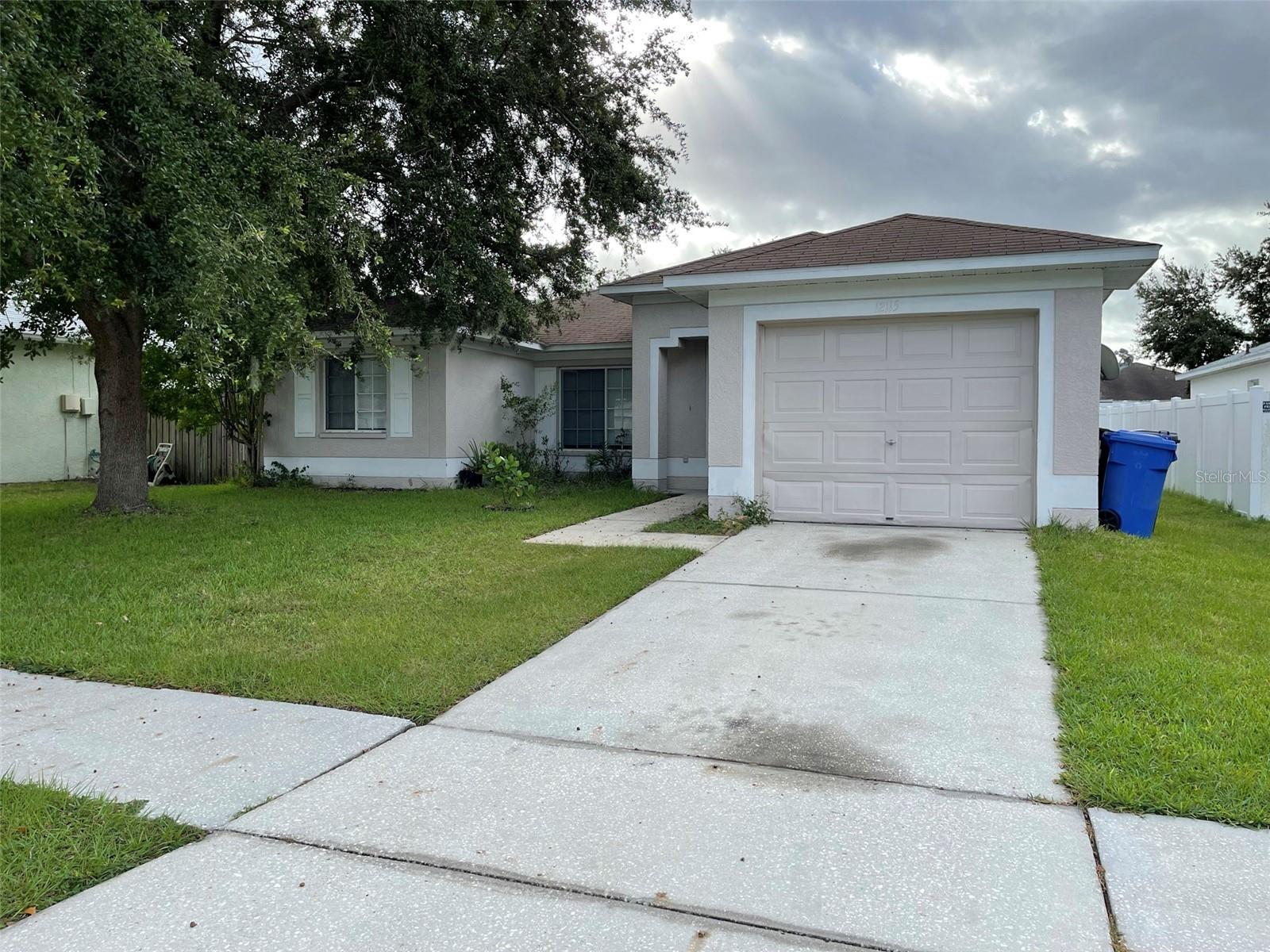12115 FELDWOOD CREEK LN, RIVERVIEW, FL — photo 2