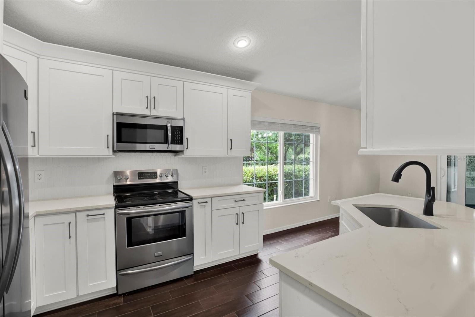 16002 ROBEY CT, TAMPA, FL — photo 2