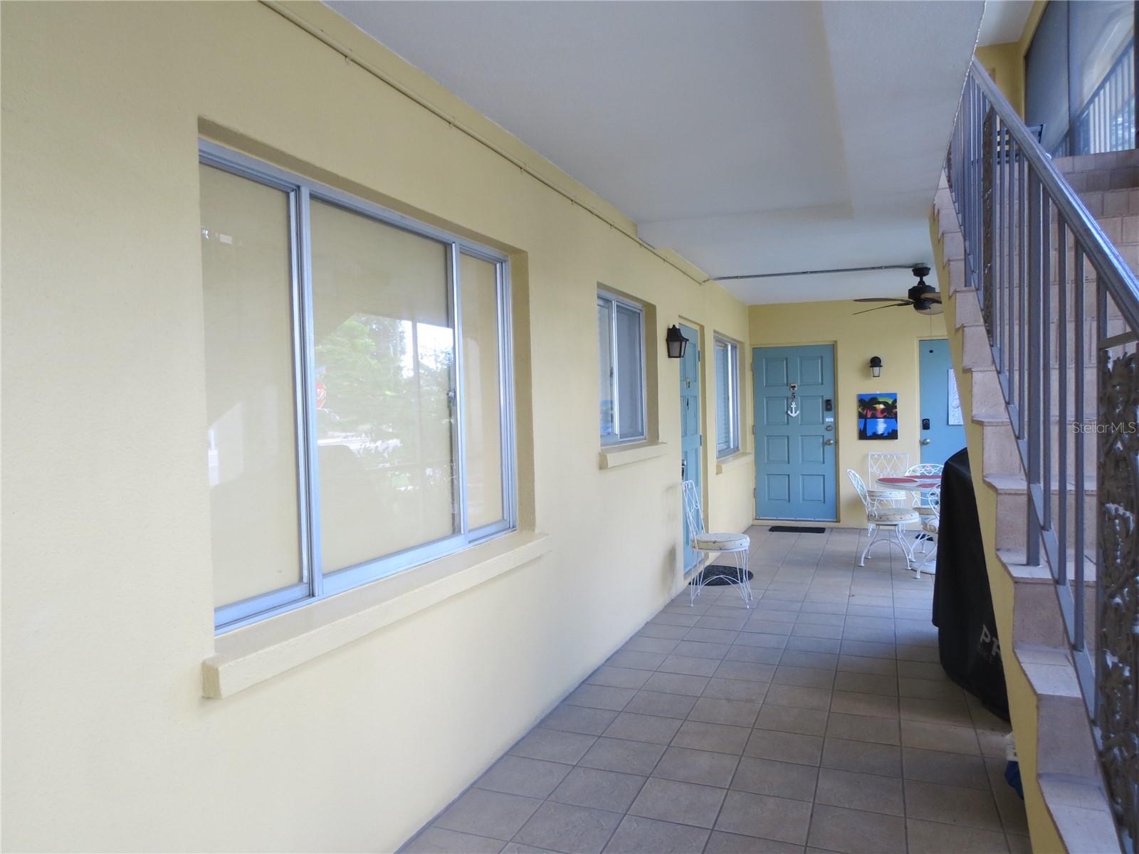 615 S PALM AVE #4, SARASOTA, FL — photo 2