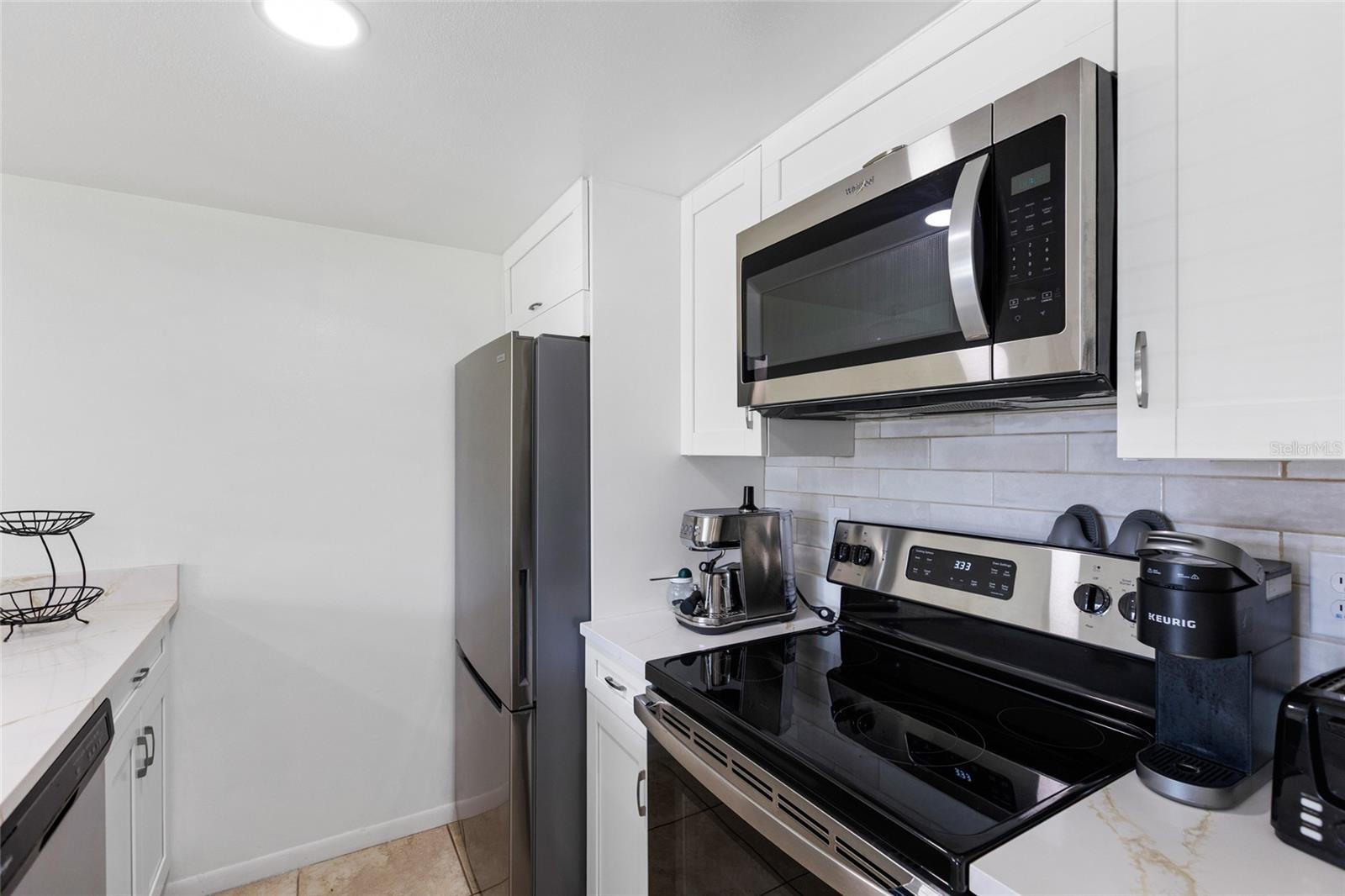2525 W BAY DR #D13, LARGO, FL — photo 14