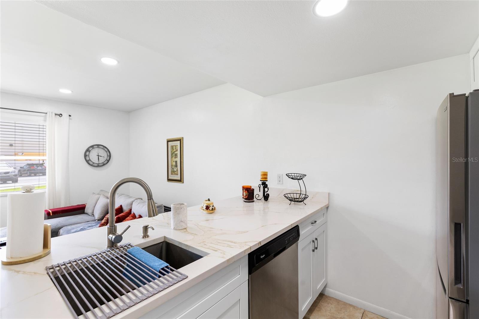2525 W BAY DR #D13, LARGO, FL — photo 15