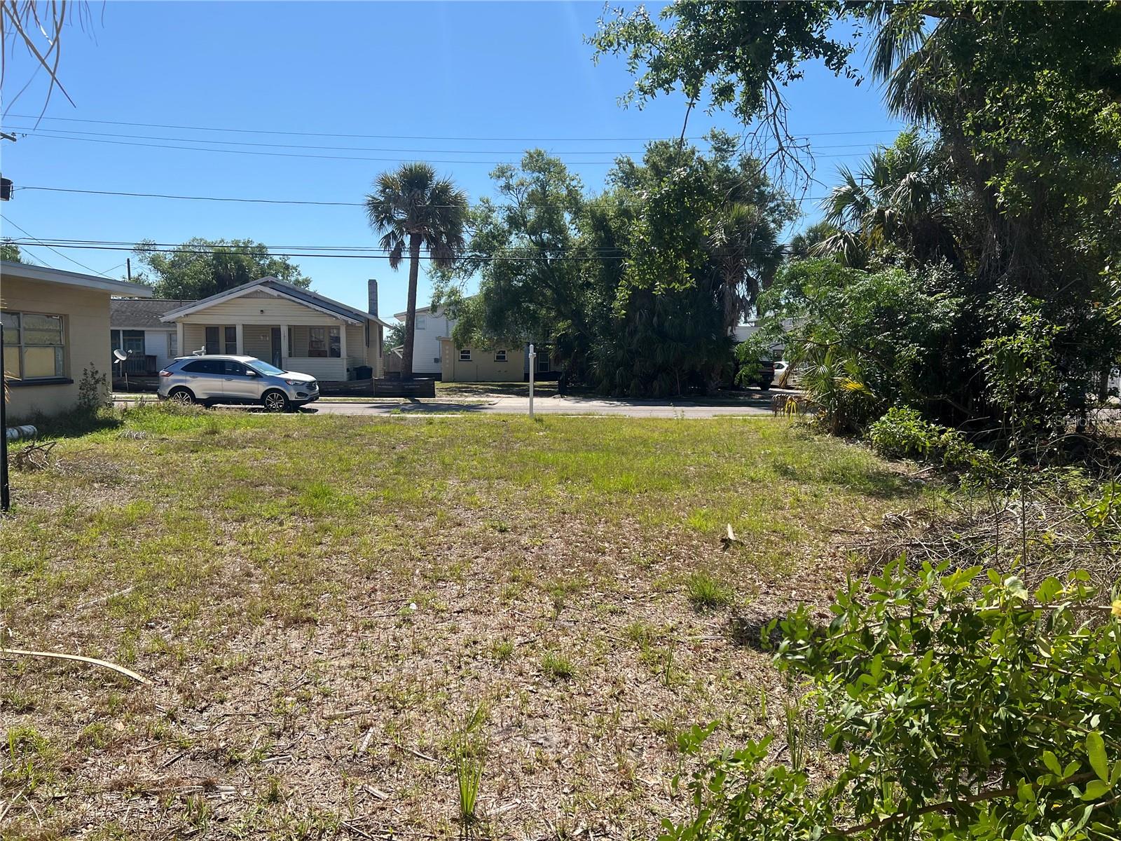 1104 N GARDEN ST, CLEARWATER, FL — photo 2