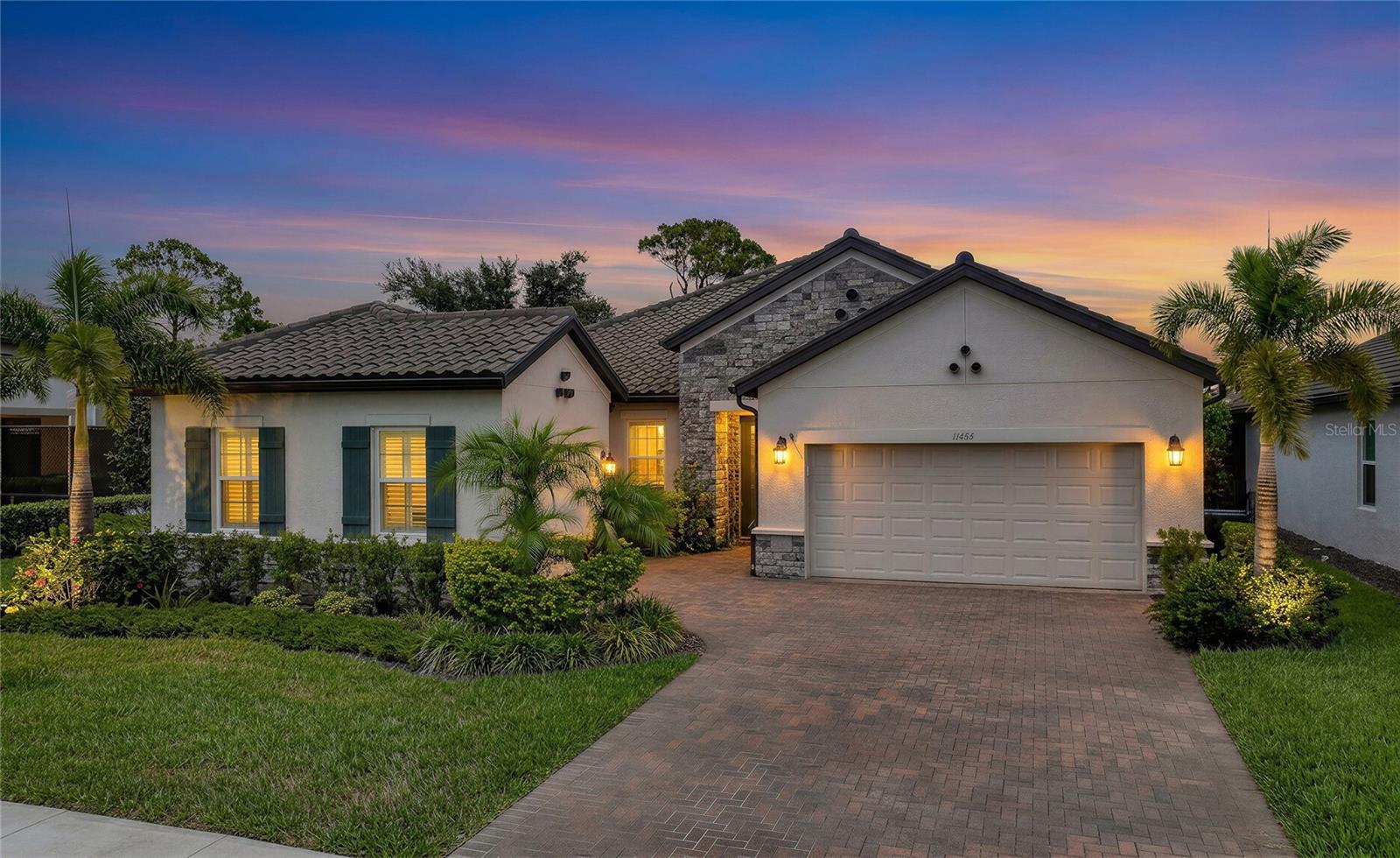 11484 MONTSERRAT DR, VENICE, FL