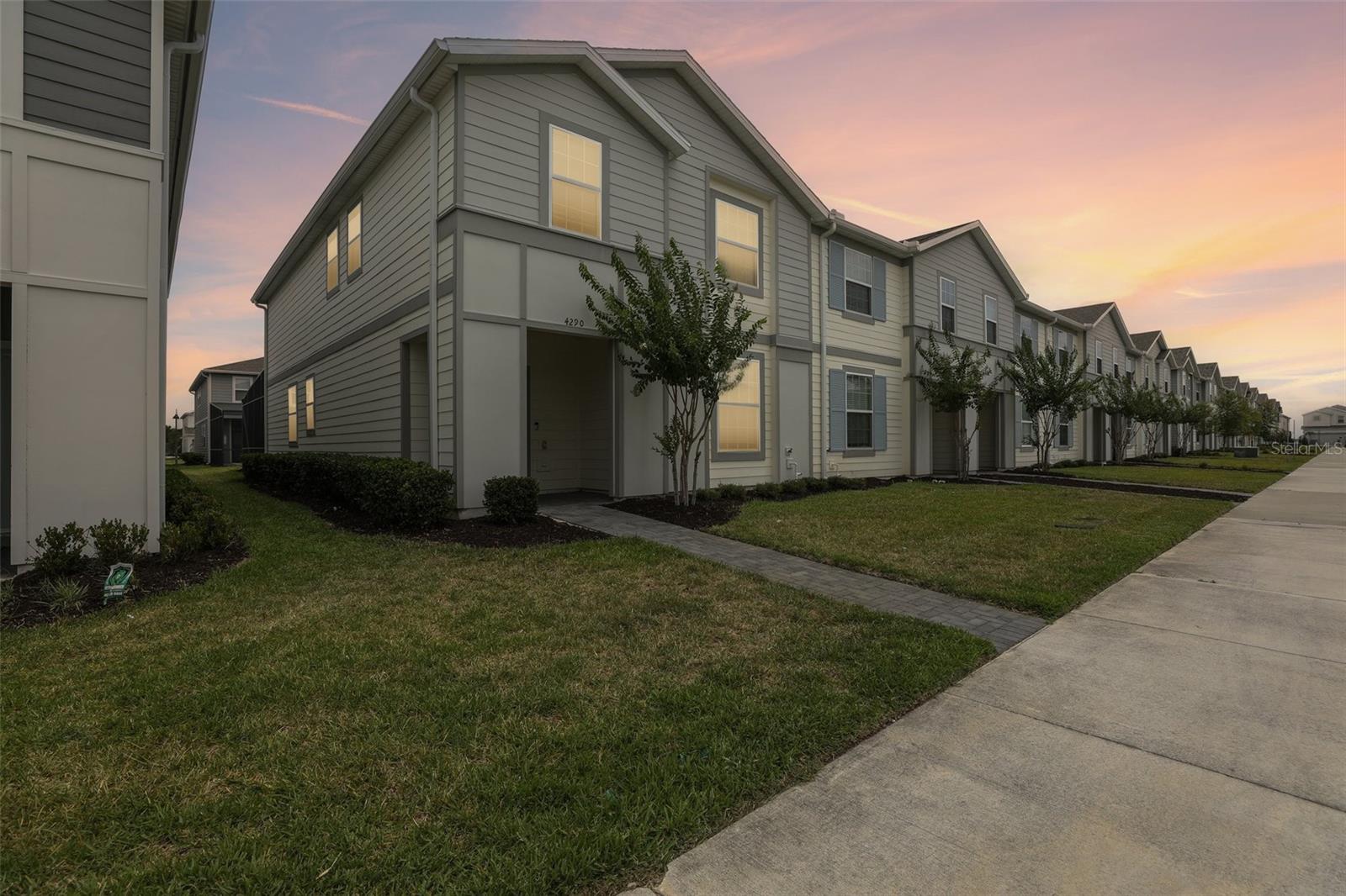 4290 LANA AVE, DAVENPORT, FL — photo 3