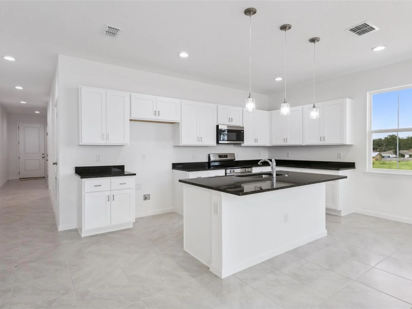 3712 WATERCLIFF CIR, GRAND ISLAND, FL — photo 3