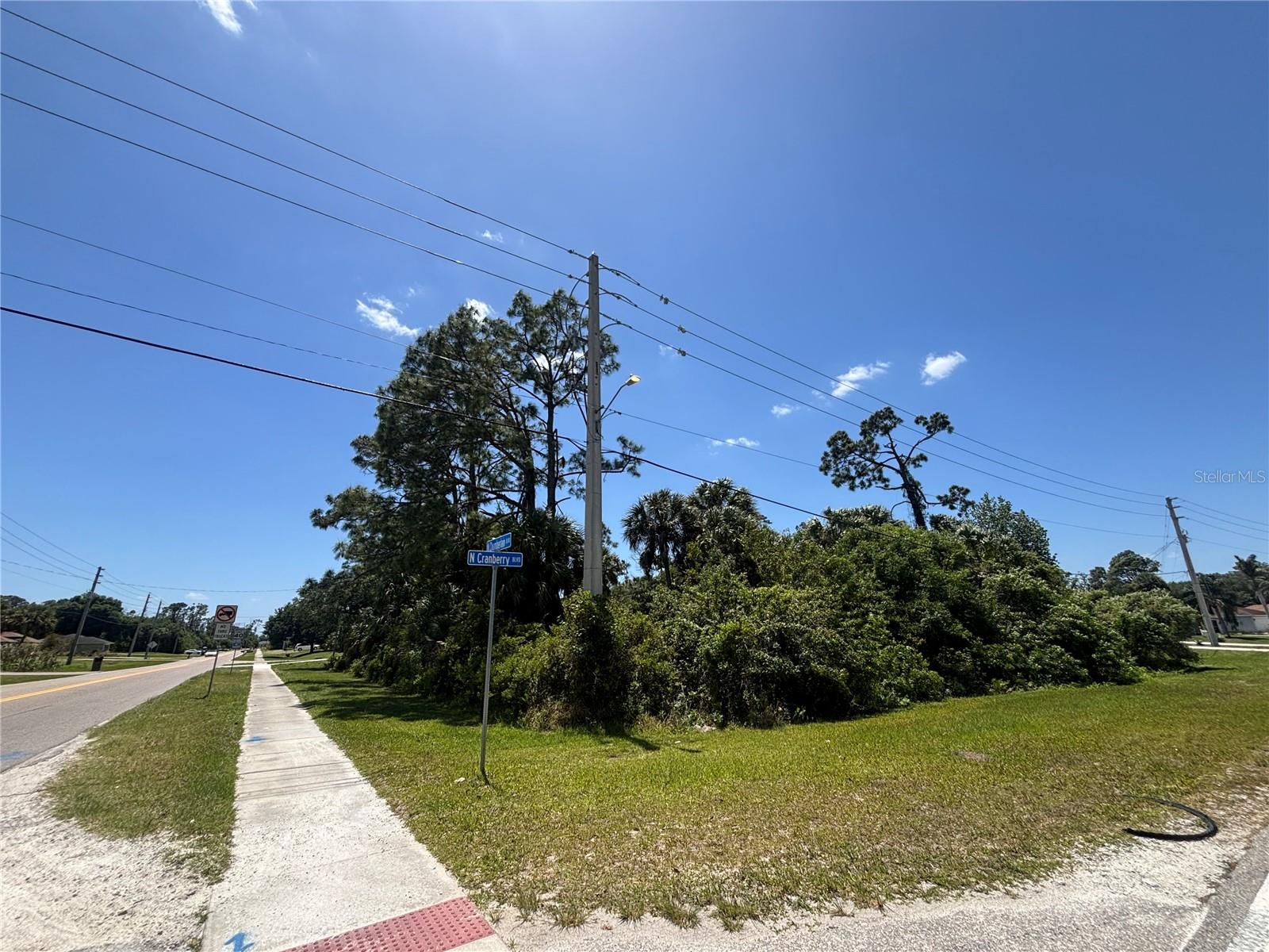 Lot #11 N CHAMBERLAIN BLVD, NORTH PORT, FL — photo 2