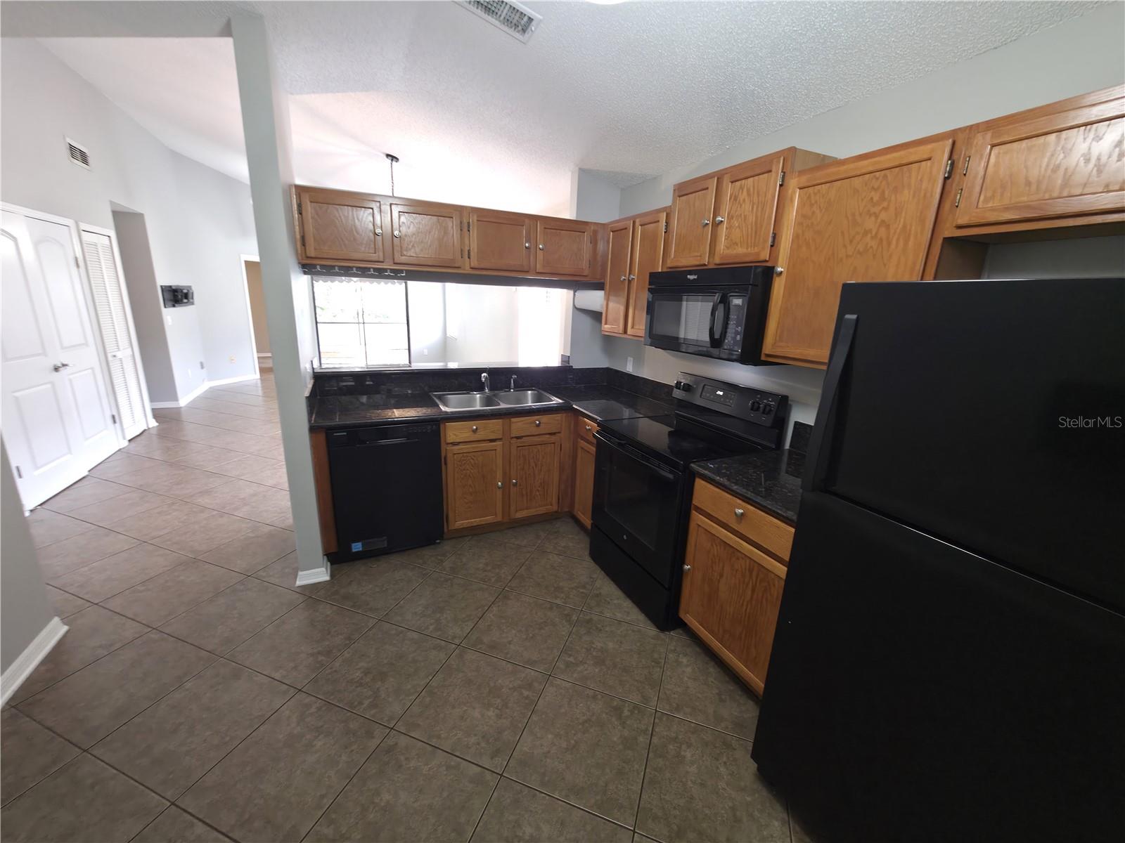 2201 GRASMERE DR, APOPKA, FL — photo 2