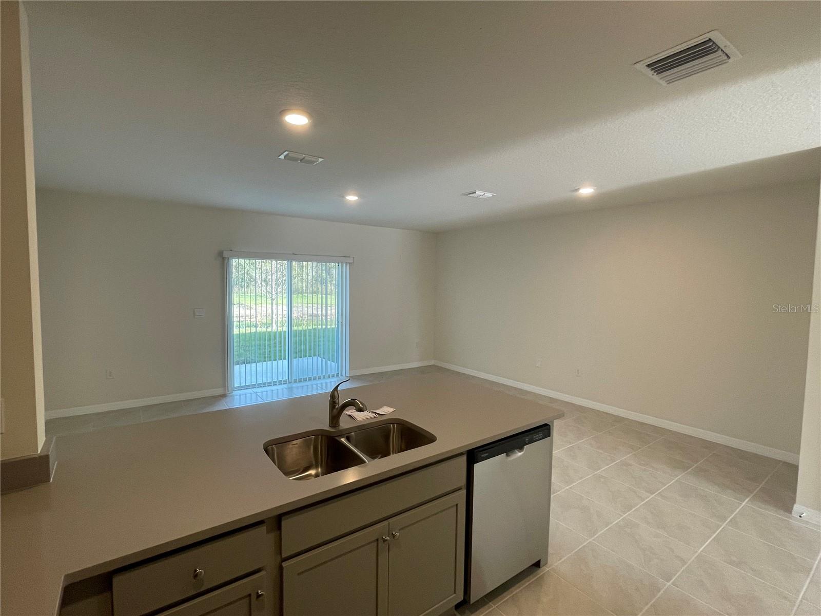 3057 CANARY AVE, DAVENPORT, FL — photo 6