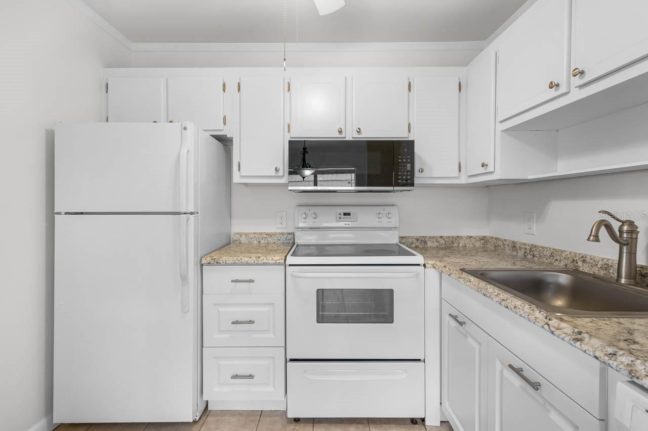 1901 ANDOVER WAY #38, SUN CITY CENTER, FL — photo 11