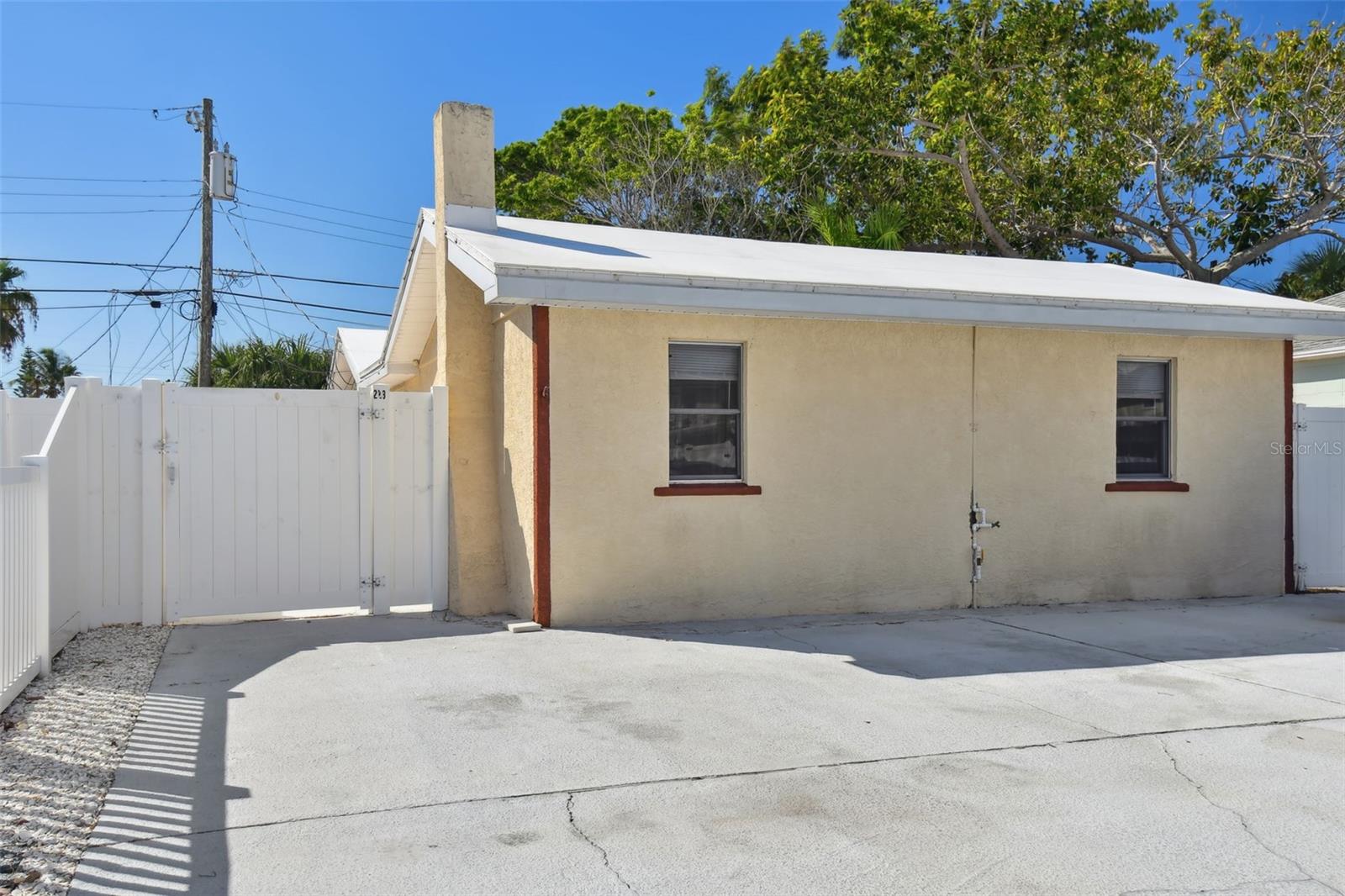 223 148TH AVE E, MADEIRA BEACH, FL — photo 16