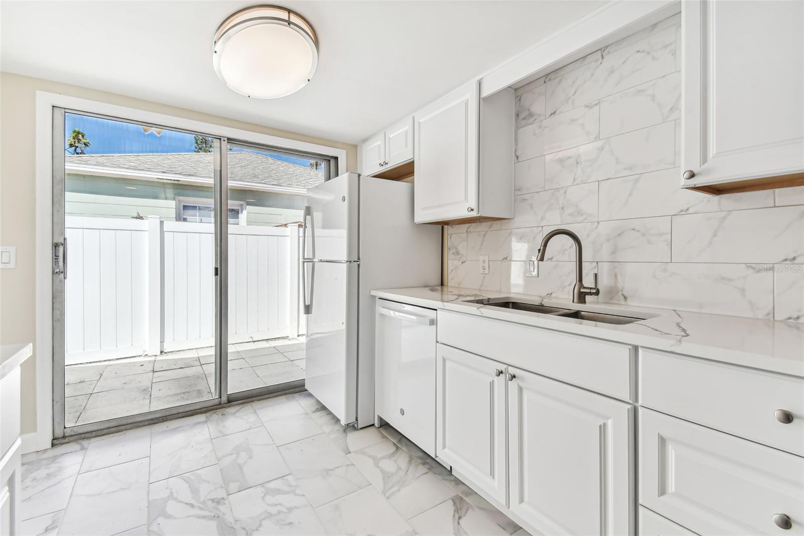 223 148TH AVE E, MADEIRA BEACH, FL — photo 29