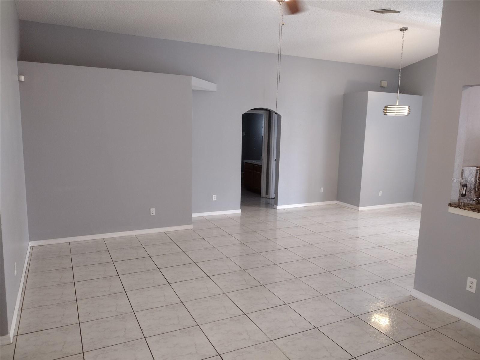 2358 BLUE SAPPHIRE CIR, ORLANDO, FL — photo 5