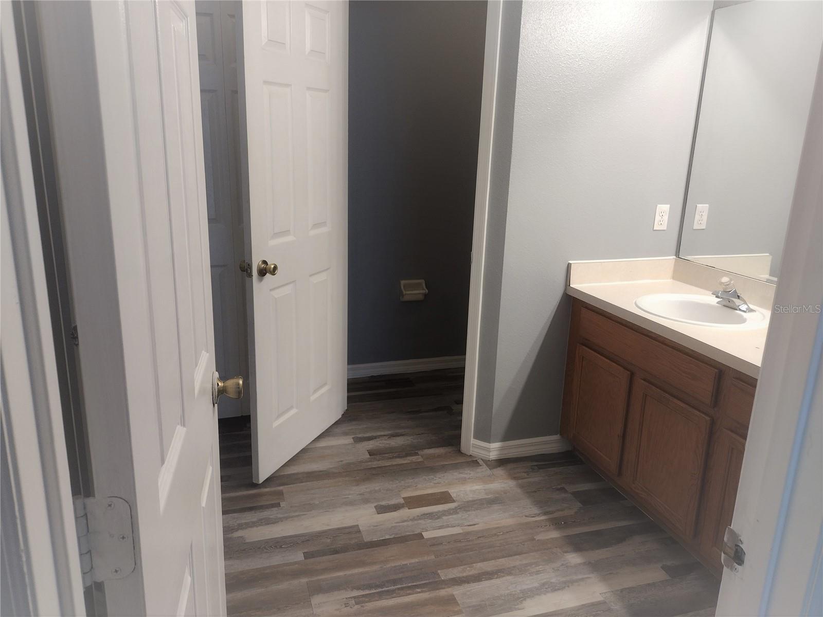 2358 BLUE SAPPHIRE CIR, ORLANDO, FL — photo 12