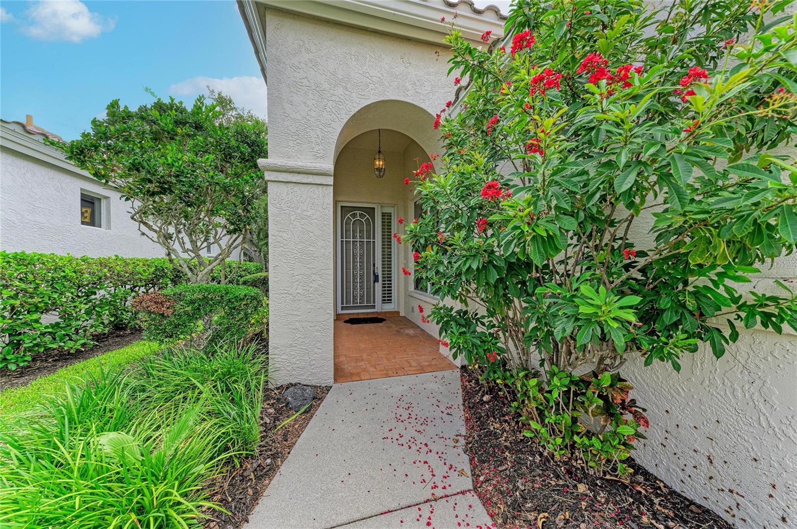 3883 ALAMANDA DR, SARASOTA, FL — photo 2