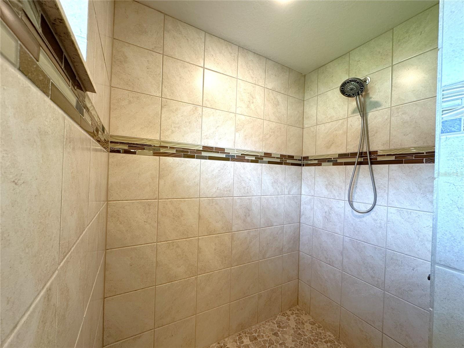 1724 E GATE DANCER CIR, INVERNESS, FL — photo 22