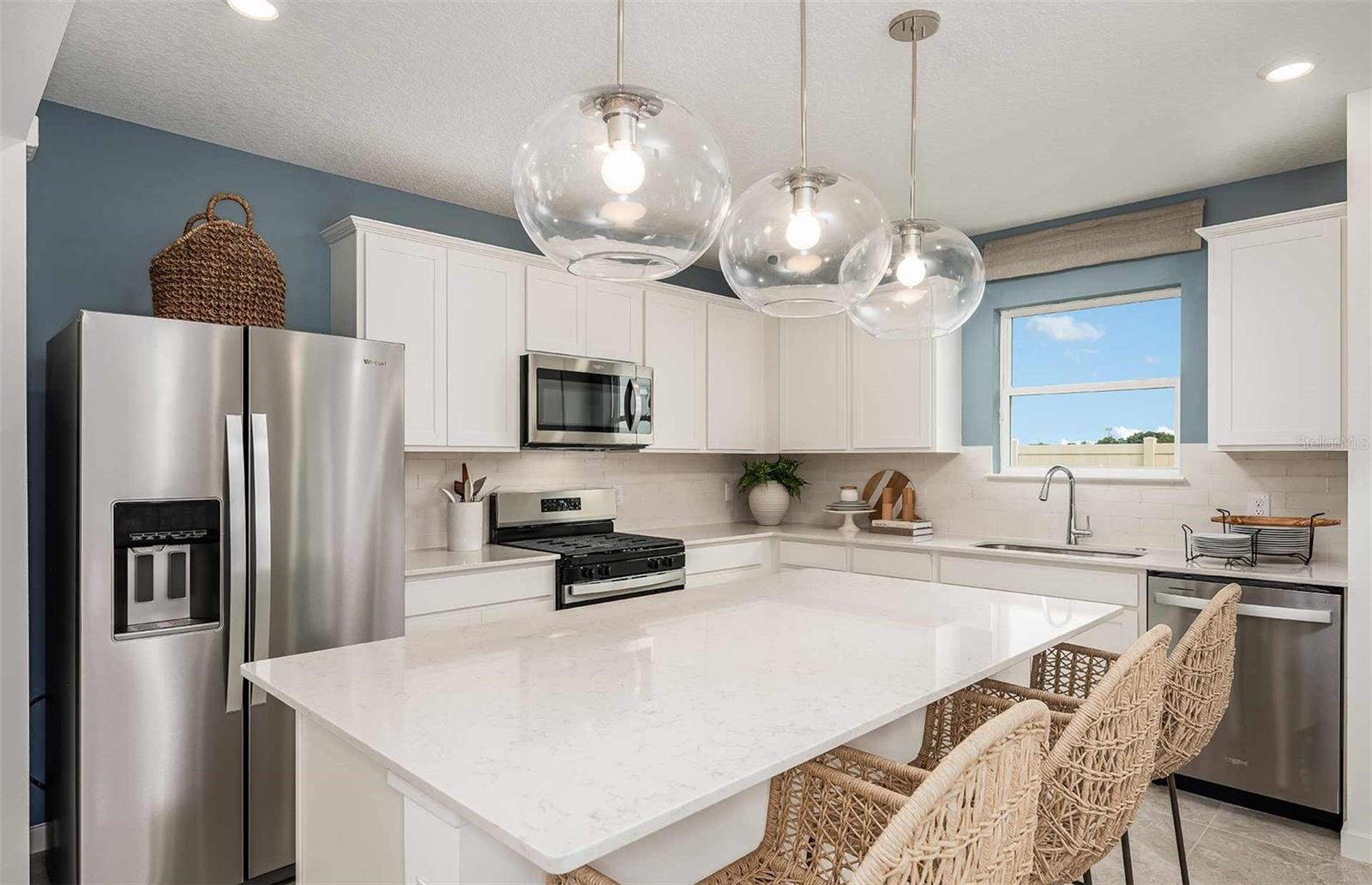 9181 NEWMONS PL, WILDWOOD, FL — photo 3
