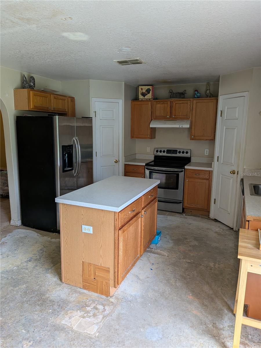 2327 YANKEE TER, NORTH PORT, FL — photo 8