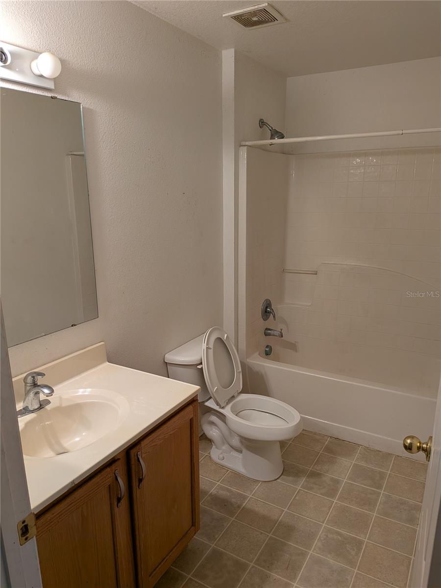 2327 YANKEE TER, NORTH PORT, FL — photo 15