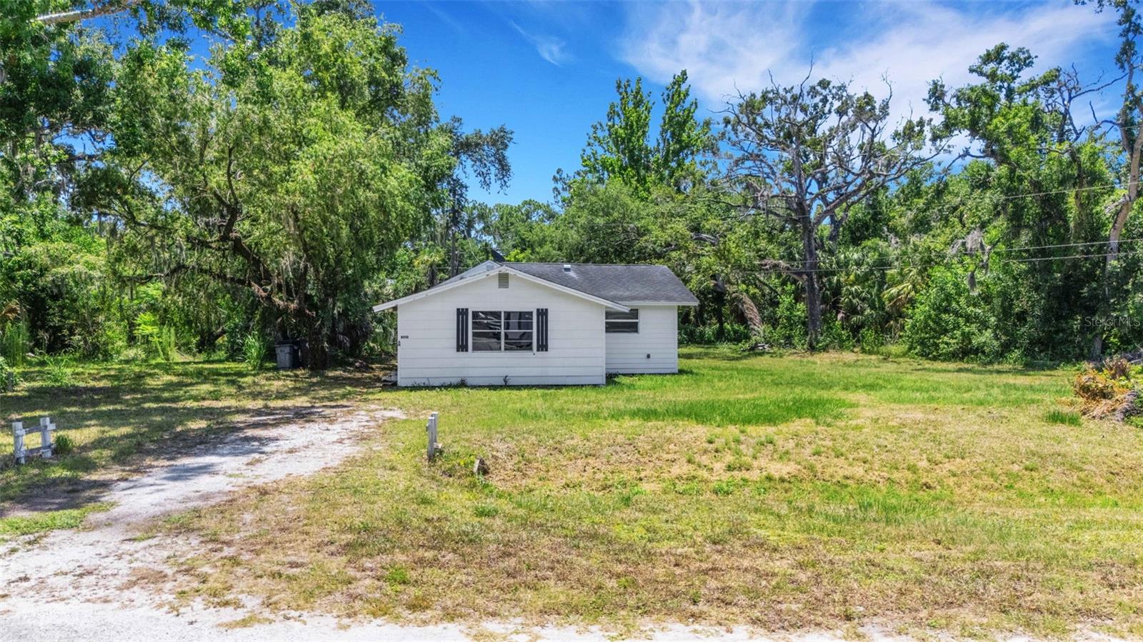 8010 BROWER DR, BRADENTON, FL — photo 4