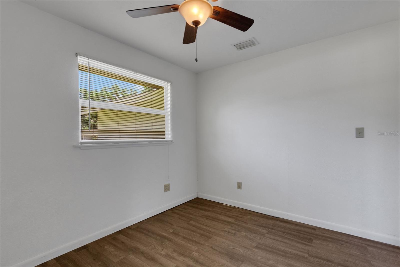 8010 BROWER DR, BRADENTON, FL — photo 22
