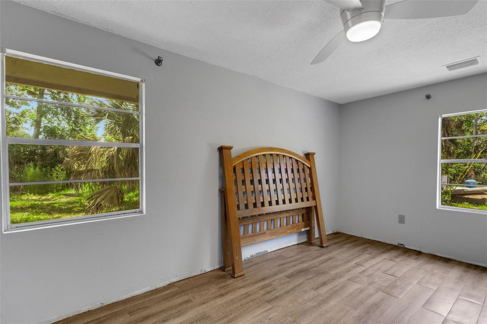 8010 BROWER DR, BRADENTON, FL — photo 23
