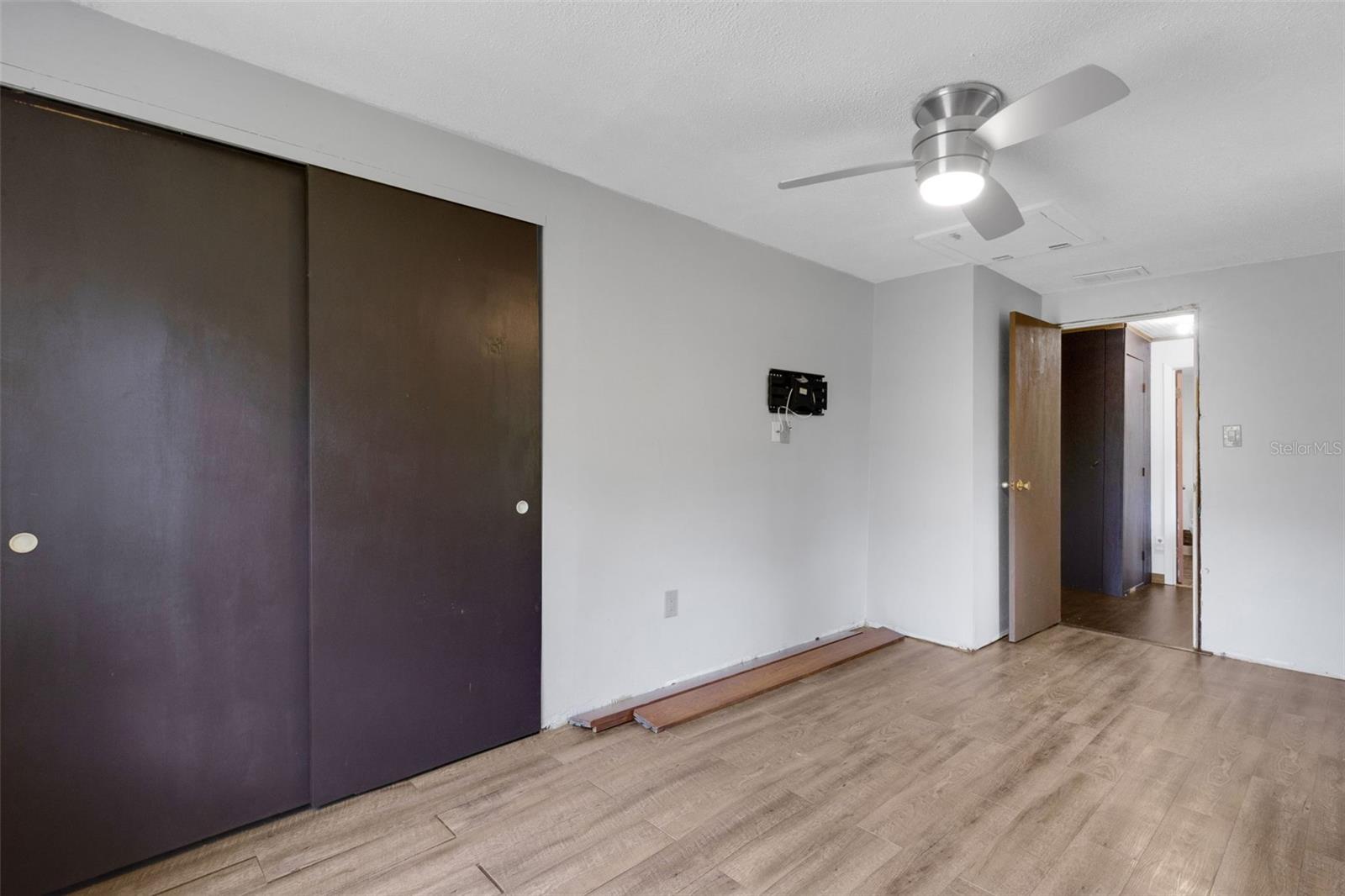 8010 BROWER DR, BRADENTON, FL — photo 25