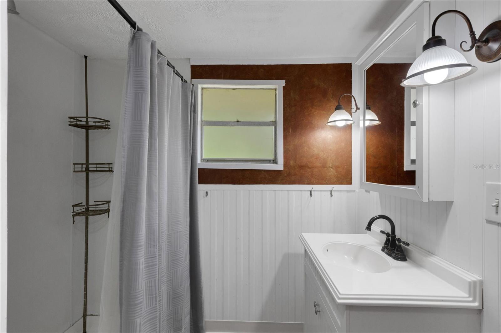 8010 BROWER DR, BRADENTON, FL — photo 33