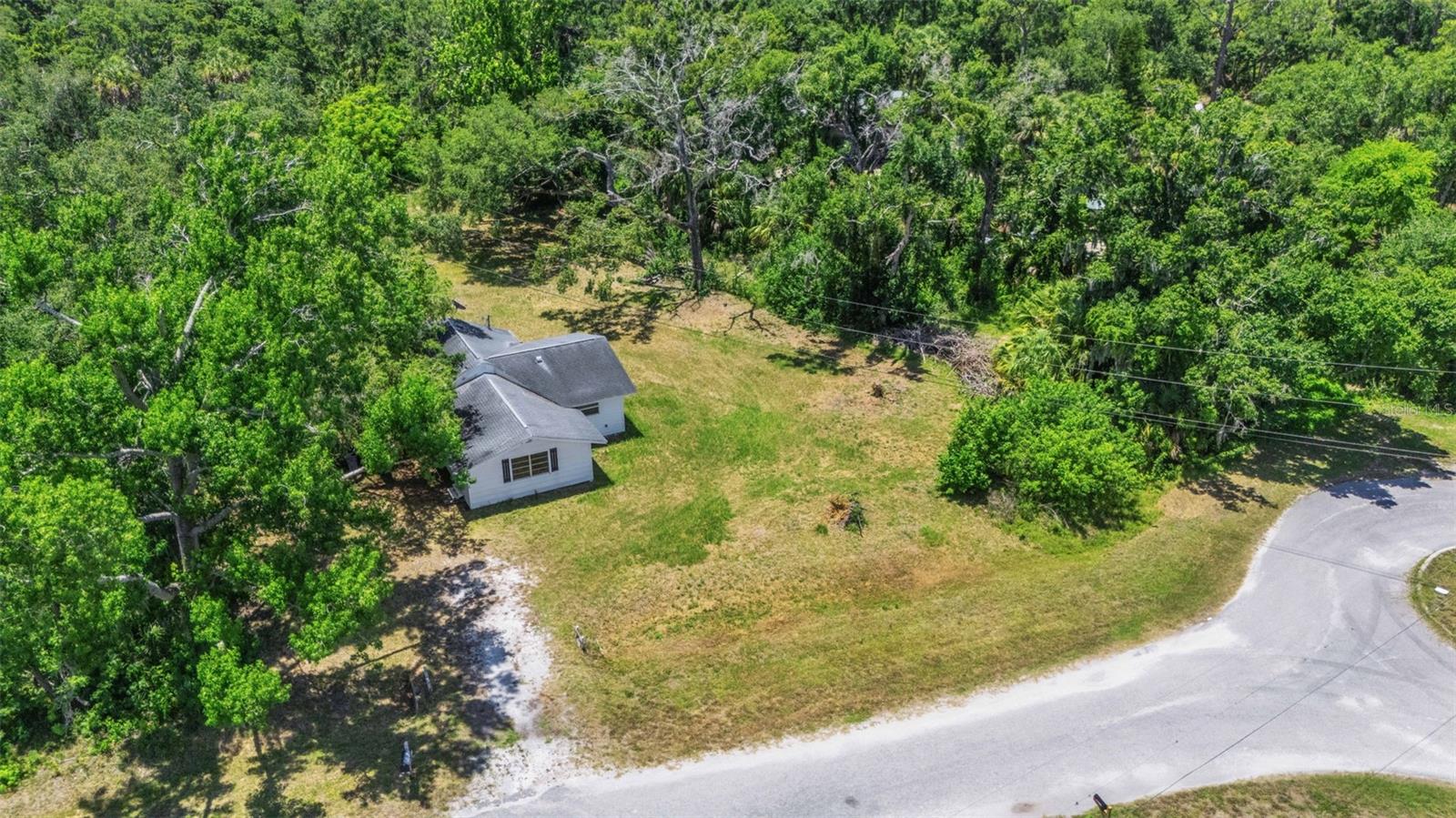 8010 BROWER DR, BRADENTON, FL — photo 43