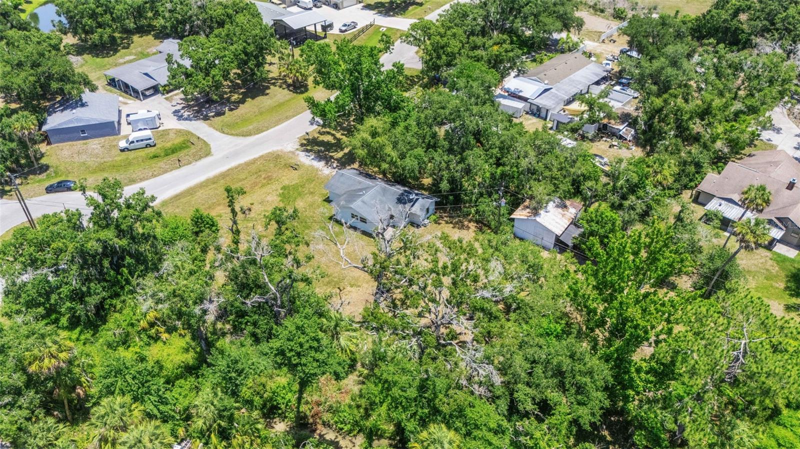 8010 BROWER DR, BRADENTON, FL — photo 45
