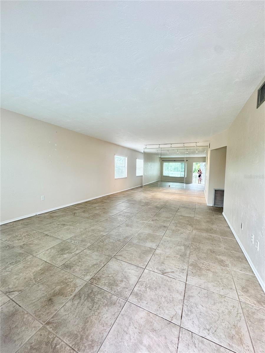 2020 WORLD PARKWAY BLVD #54, CLEARWATER, FL — photo 6
