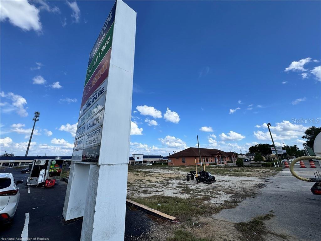 123 US 27 N, LAKE PLACID, FL — photo 9
