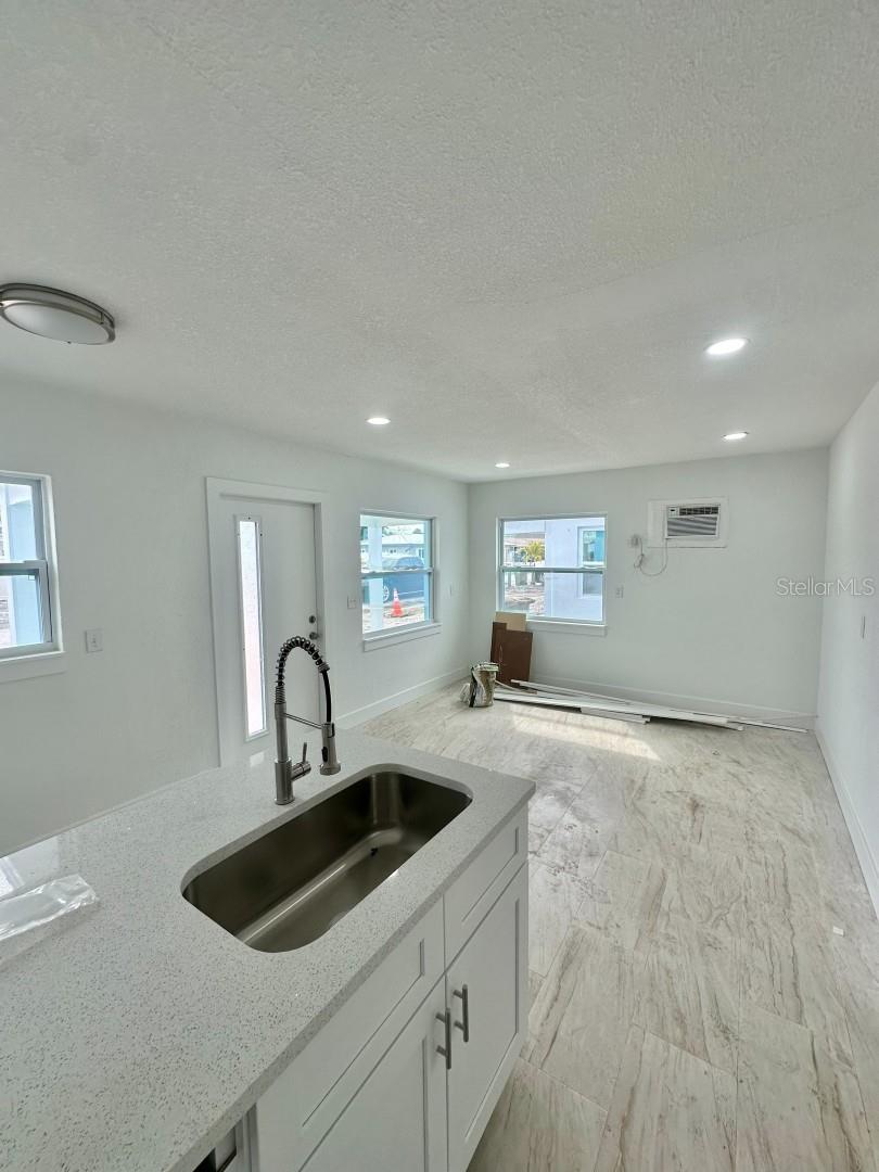 150 147TH AVE E, MADEIRA BEACH, FL — photo 8