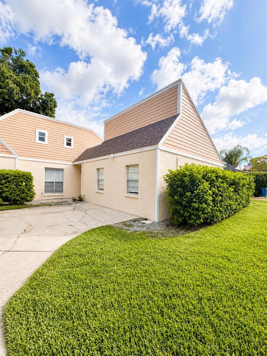 17708 RIVENDEL RD, LUTZ, FL