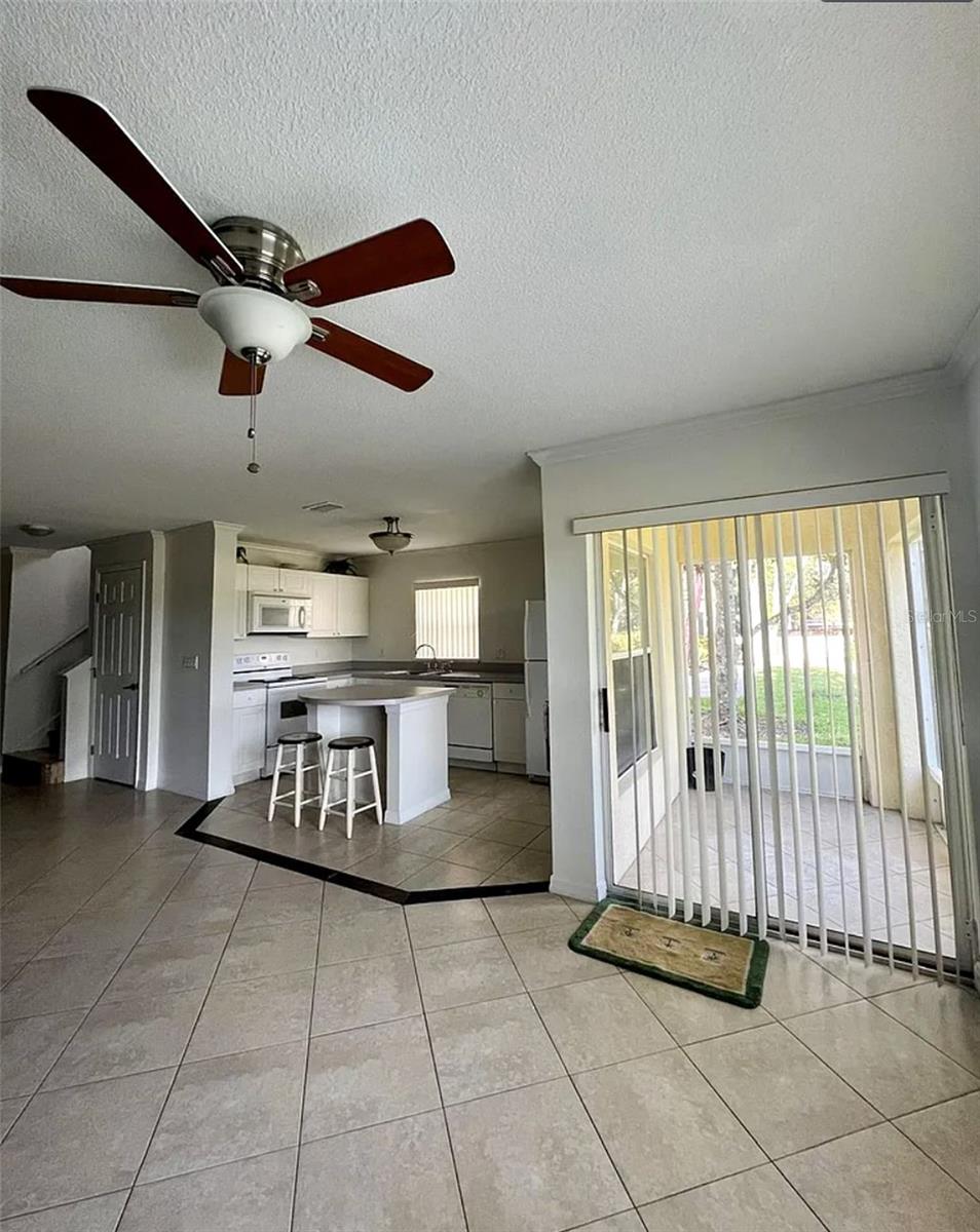 2884 CLUB CORTILE CIR, KISSIMMEE, FL — photo 6