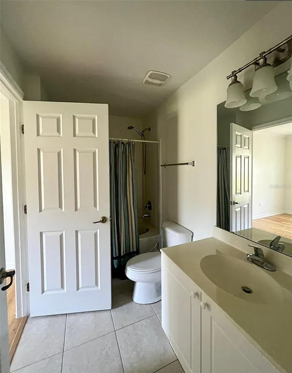 2884 CLUB CORTILE CIR, KISSIMMEE, FL — photo 18
