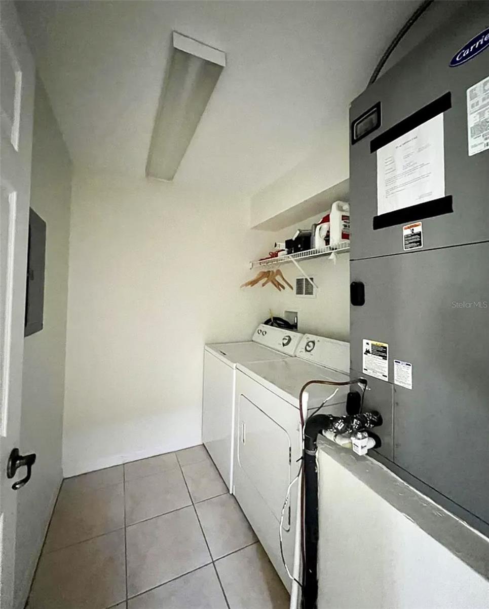 2884 CLUB CORTILE CIR, KISSIMMEE, FL — photo 21