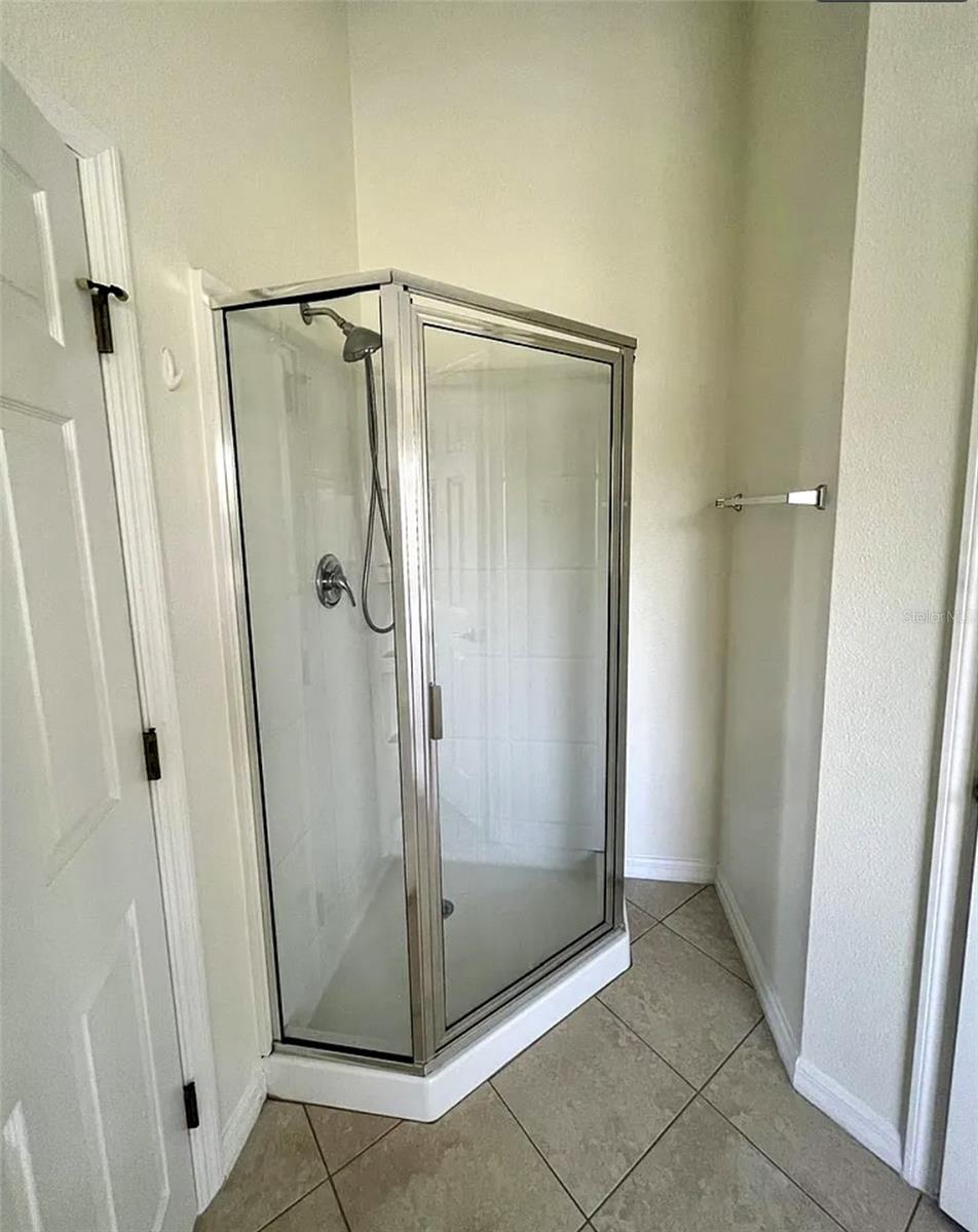 2884 CLUB CORTILE CIR, KISSIMMEE, FL — photo 23