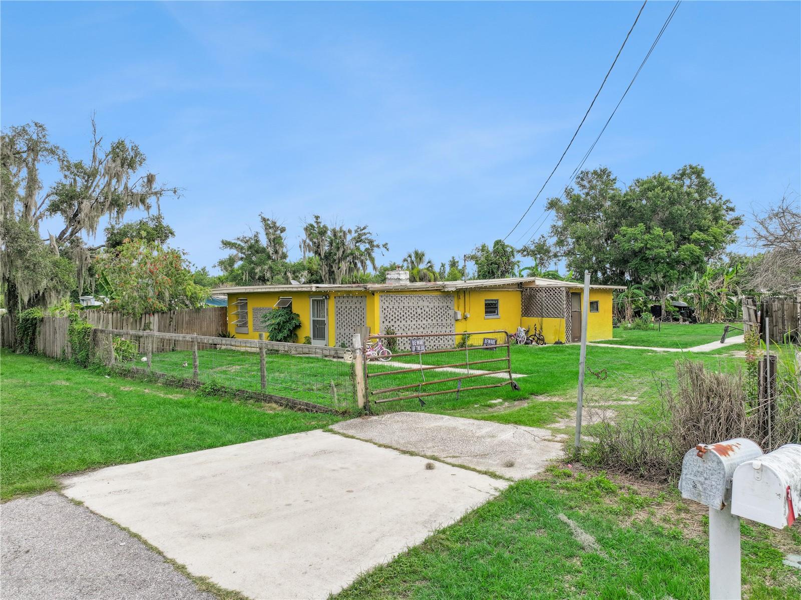 825 COOK RD, MULBERRY, FL — photo 2