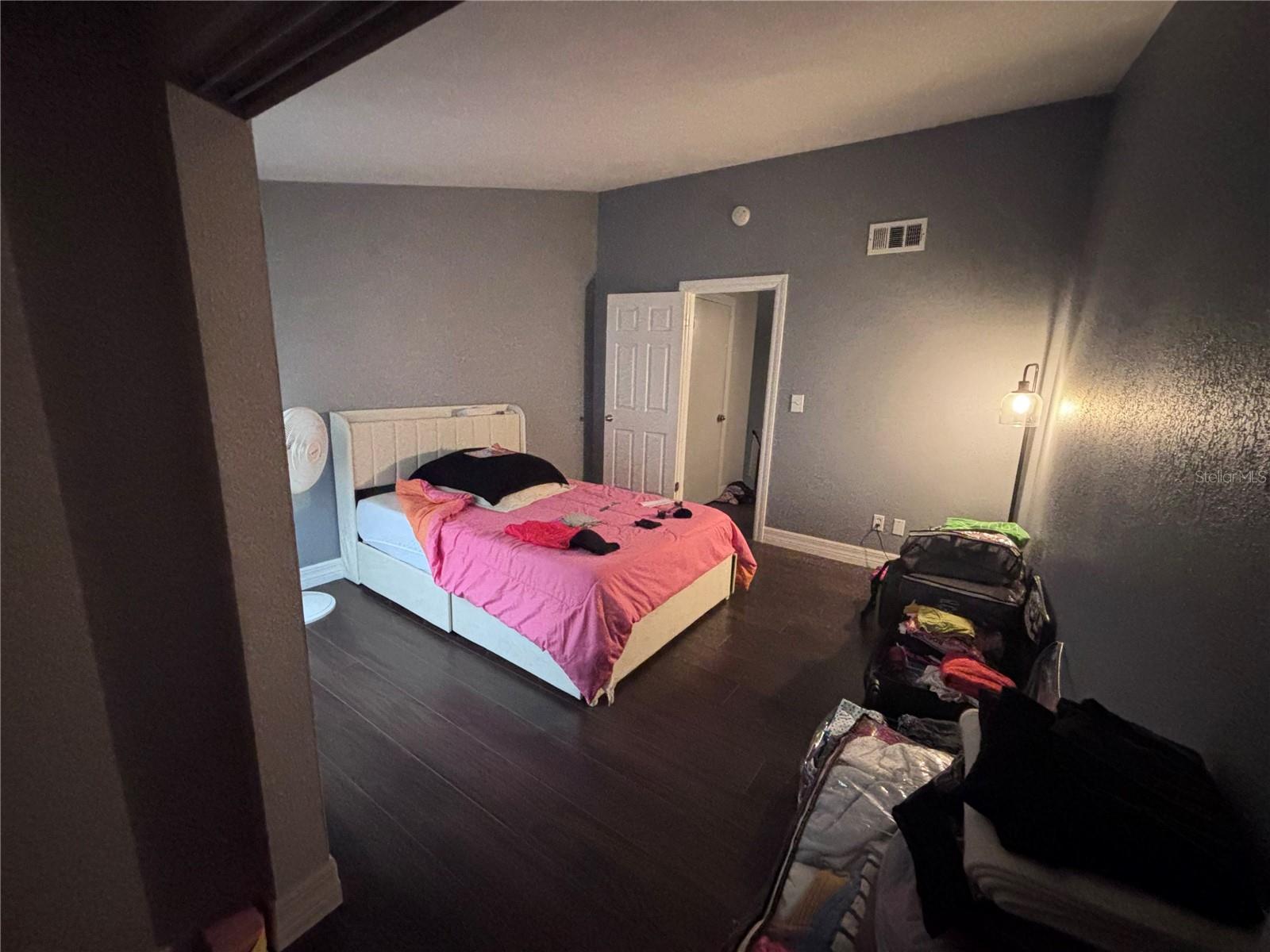 4515 LA CAPRI CT, TAMPA, FL — photo 17