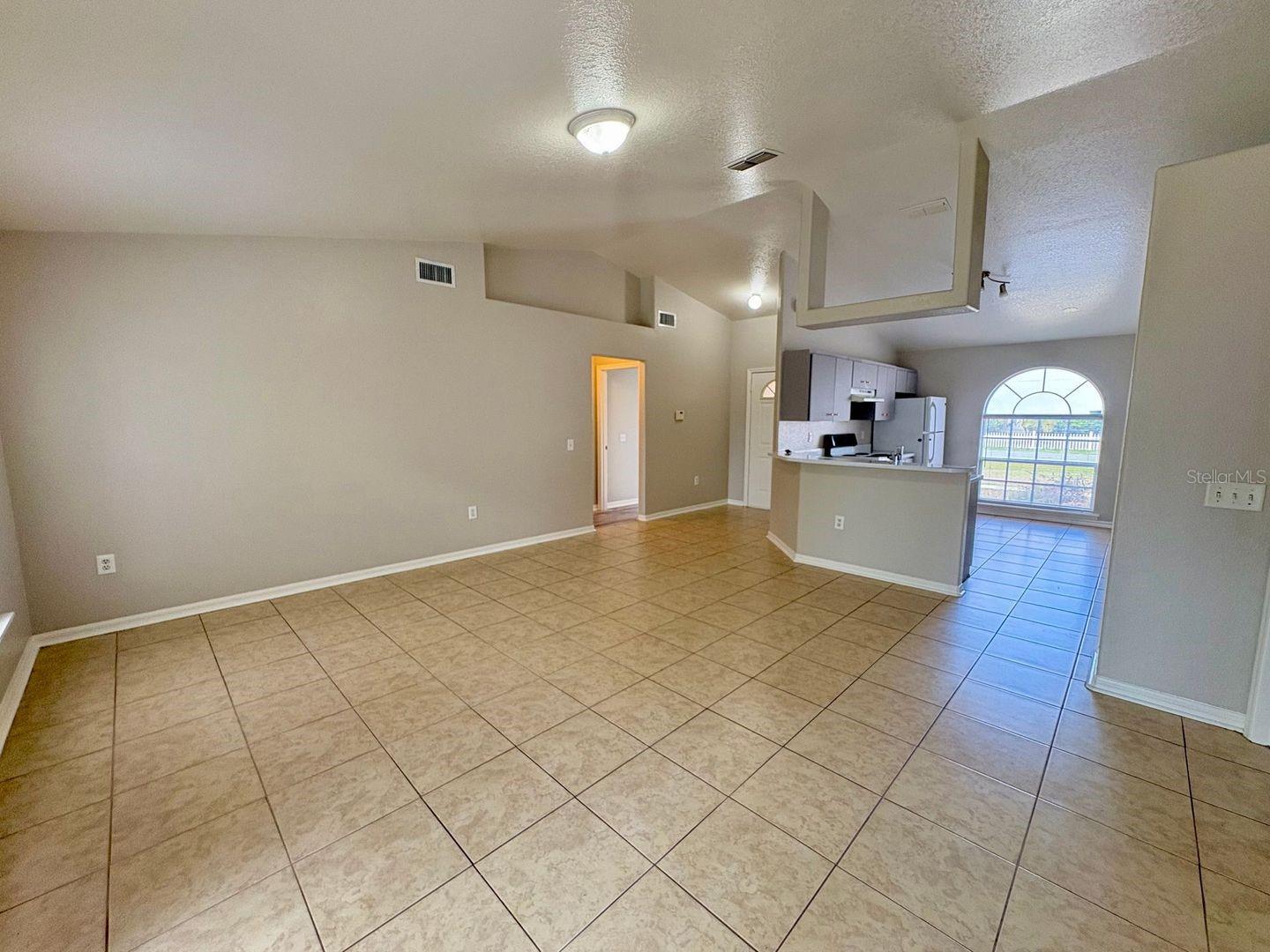 609 TAMARIN LN, POINCIANA, FL — photo 3