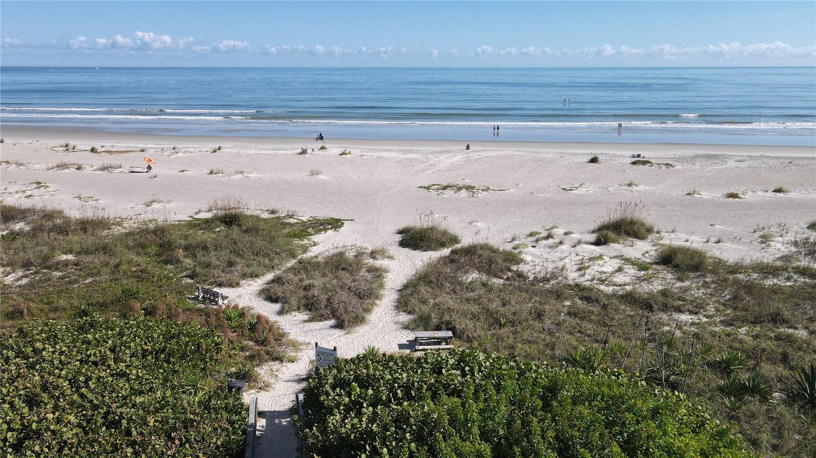 608 BEACH PARK LN #V257, CAPE CANAVERAL, FL — photo 36