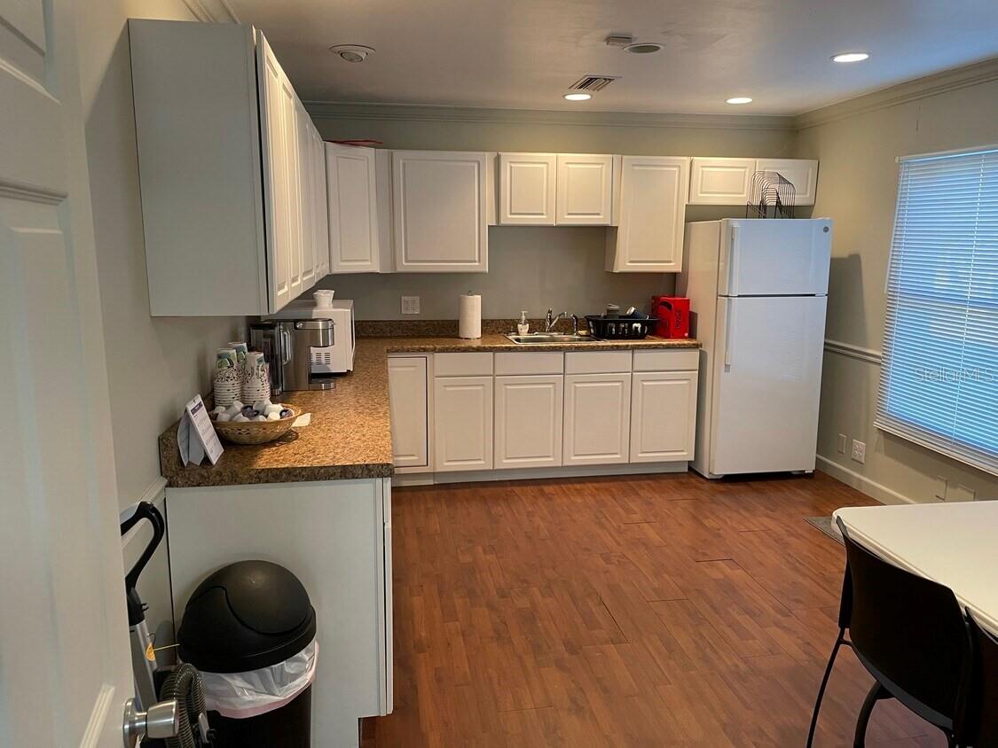 385 E WASHINGTON ST, STARKE, FL — photo 2