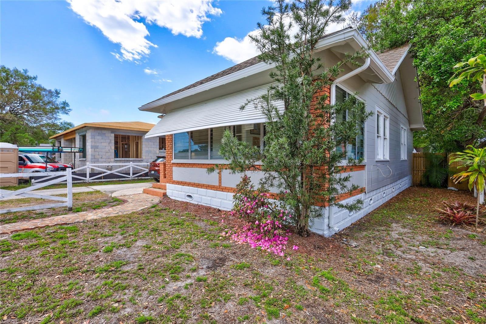 2521 4TH ST S, ST PETERSBURG, FL — photo 2