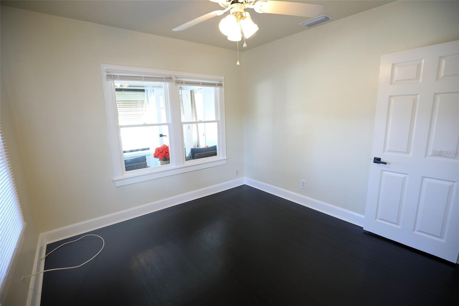 2521 4TH ST S, ST PETERSBURG, FL — photo 10