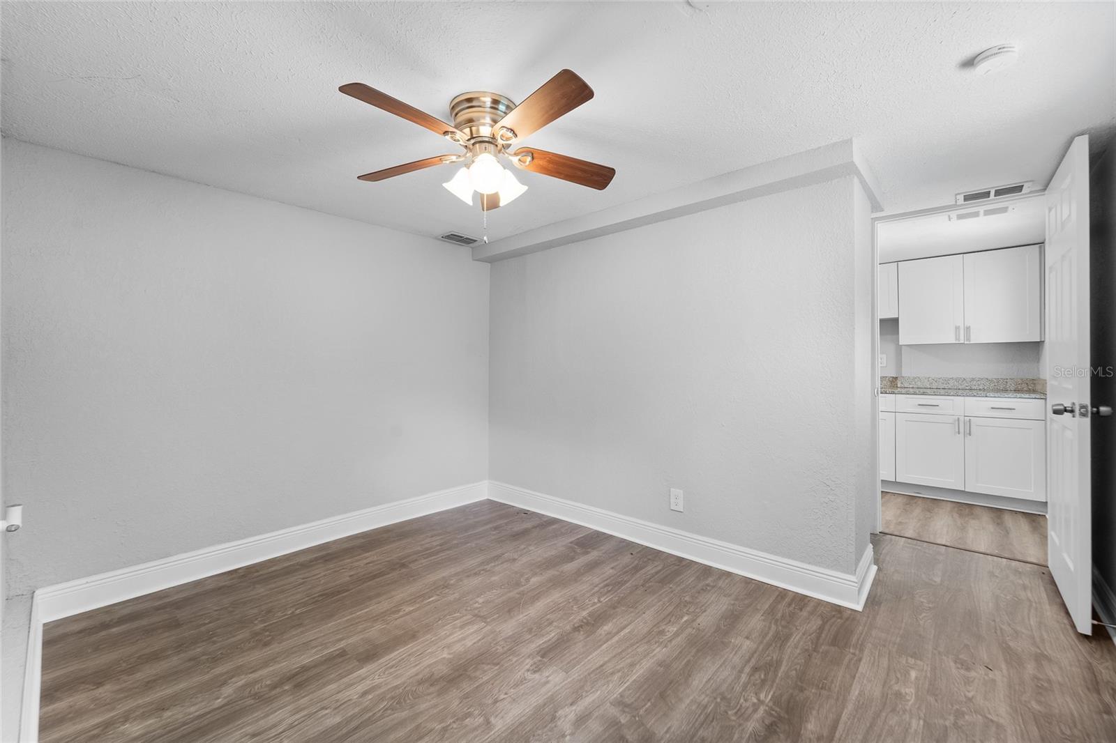 115 W ALLISON CT, TAMPA, FL — photo 14