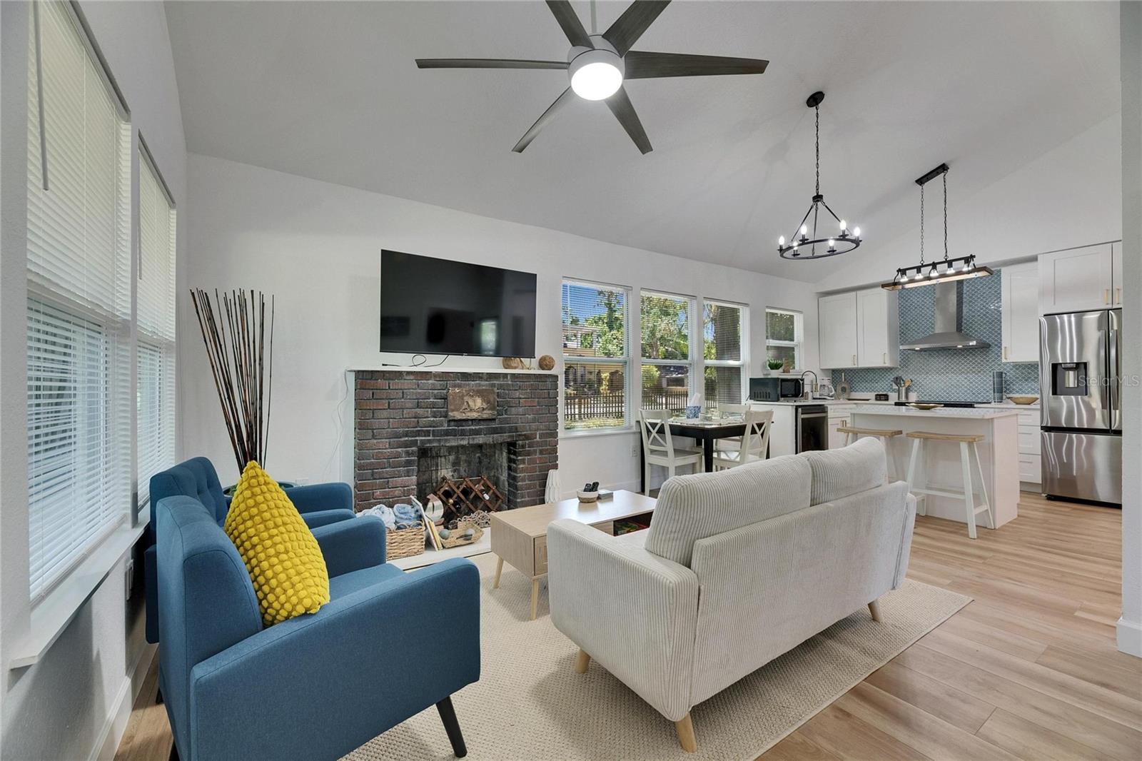 1021 E 25TH AVE, TAMPA, FL — photo 3